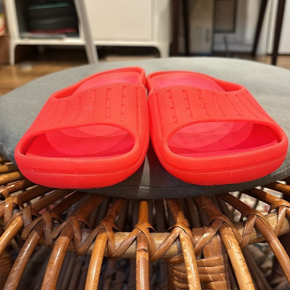 Camper Red Women's Slippers - Picture 6 of 8